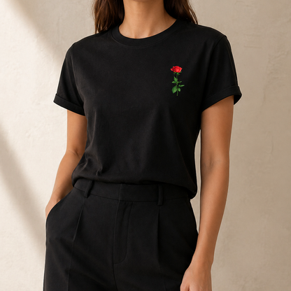 Camiseta Feminina - Chuva de Rosas - REF- 3020