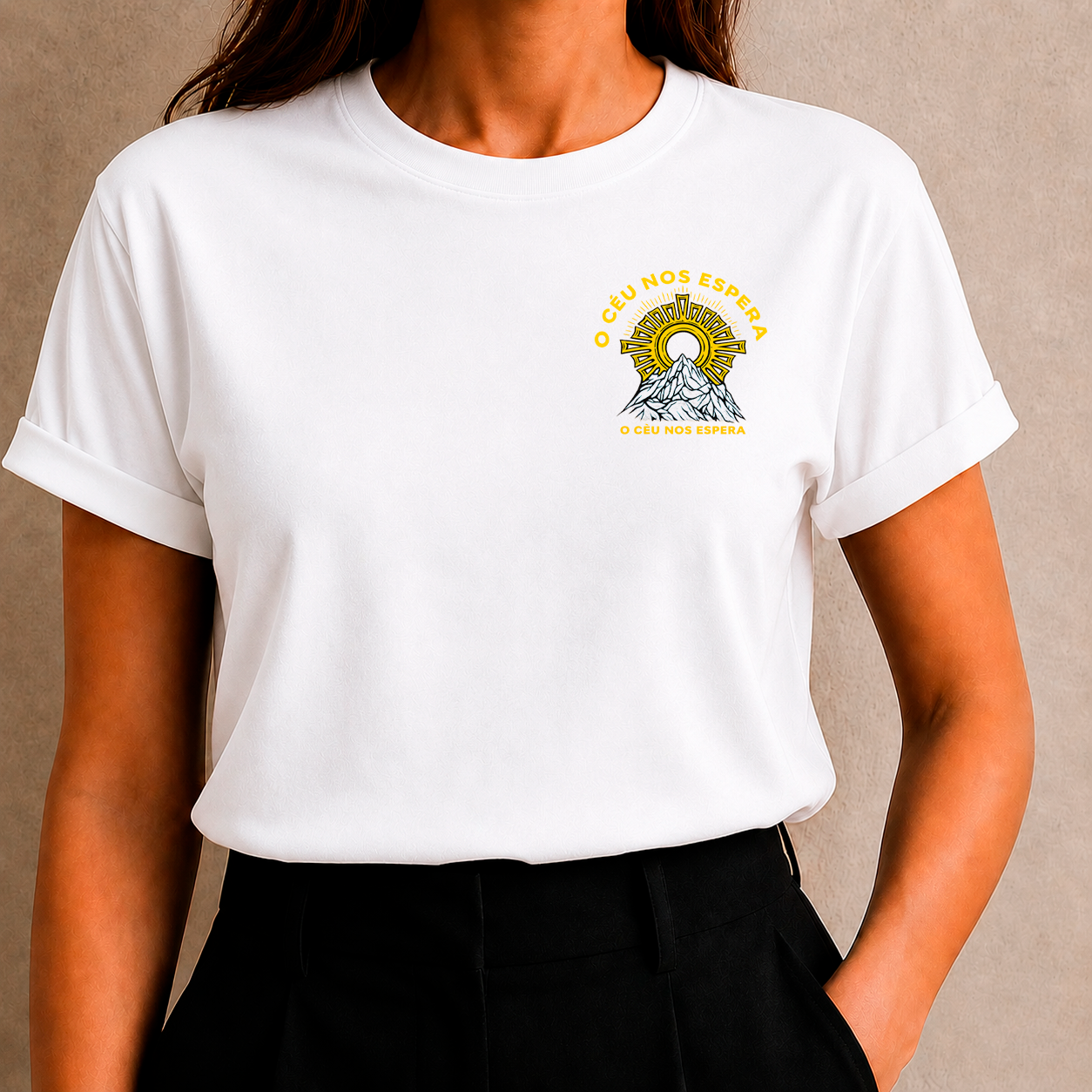Camiseta Feminina São Carlo Acutis